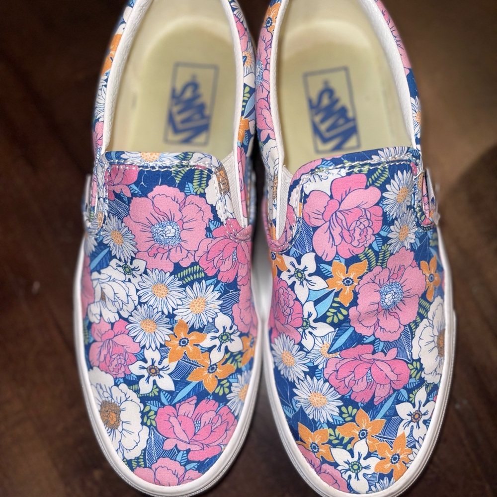 Women’s Vans floral sneakers